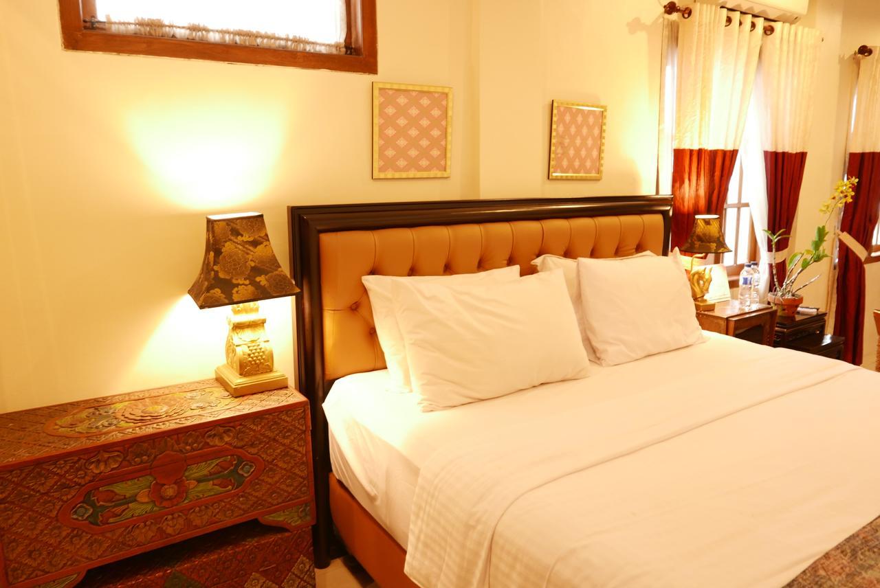 Ciwulan 36 Guest House Bandung Exterior foto