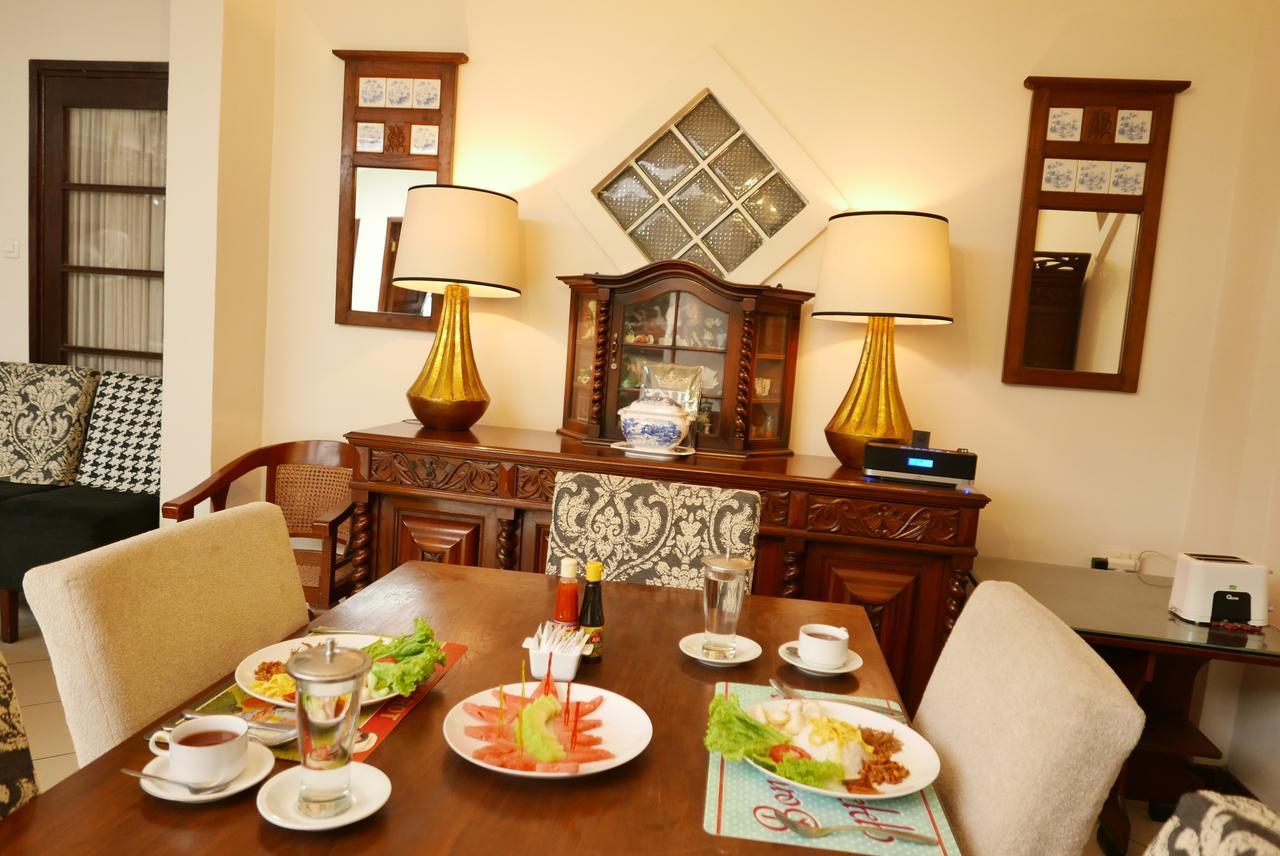 Ciwulan 36 Guest House Bandung Exterior foto