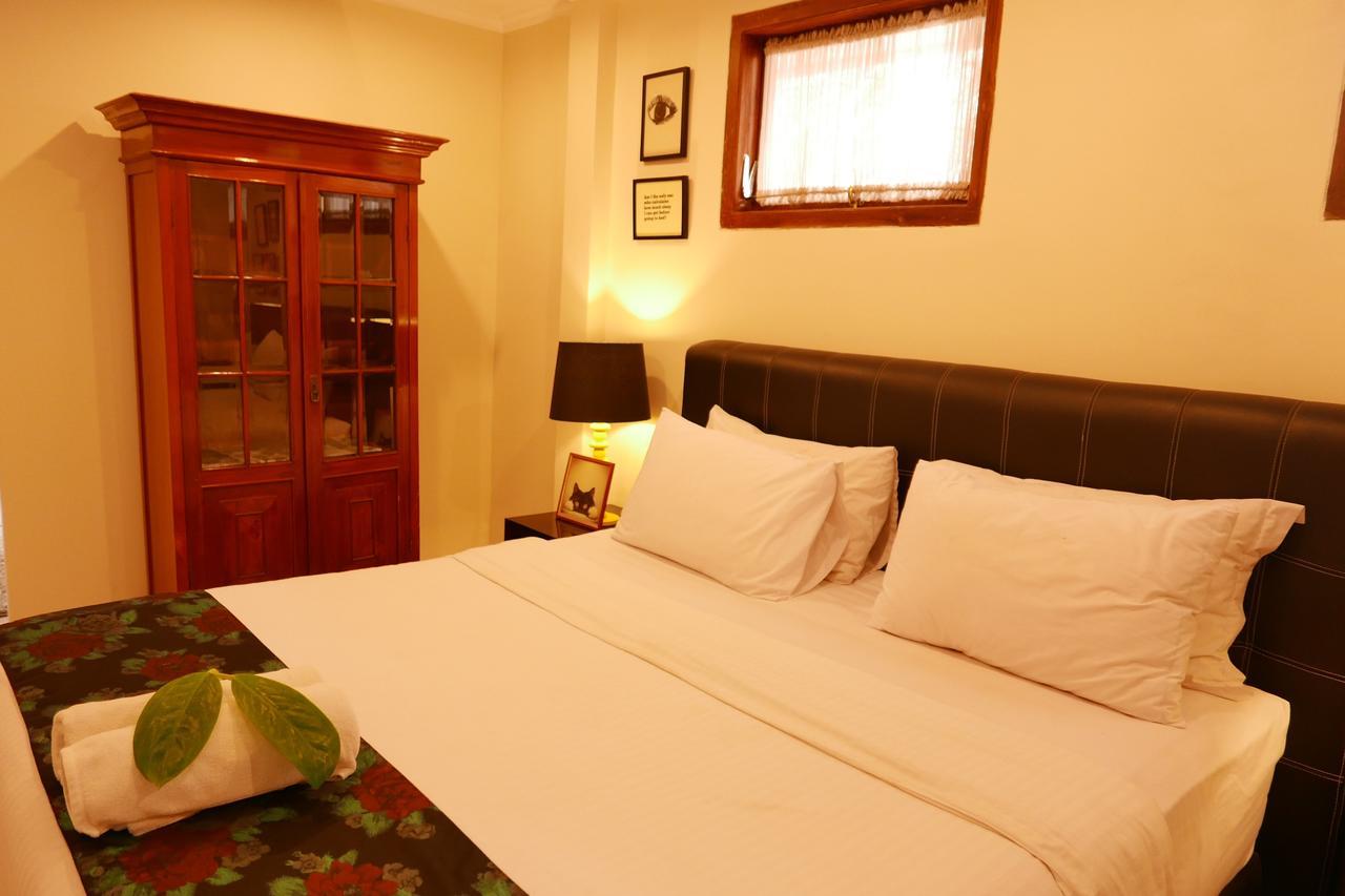 Ciwulan 36 Guest House Bandung Exterior foto
